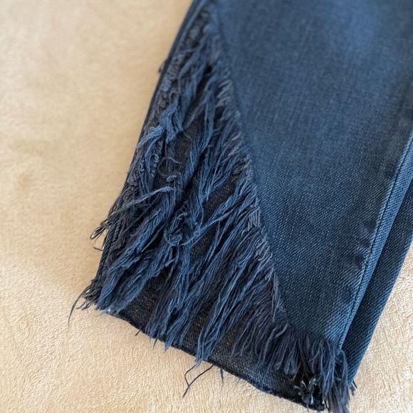 Blank NYC “The Bond” Fringe Leg Skinny Jeans - Size 28 - Picture 5 of 15